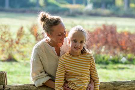 kindertolk moeder met dochter